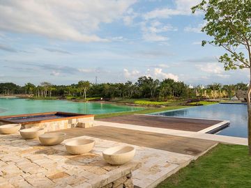 Exclusiva Residencia en el Corazón de Altozano – Sector Lago