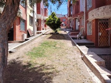 VENDO CASA CONJUNTO HABITACIONAL TERRAZAS DEL PICHINCHA, Sector La Mena, Sur de Quito.