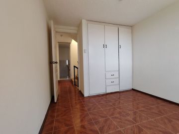VENDO CASA CONJUNTO HABITACIONAL TERRAZAS DEL PICHINCHA, Sector La Mena, Sur de Quito.