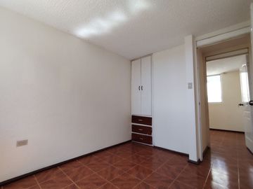 VENDO CASA CONJUNTO HABITACIONAL TERRAZAS DEL PICHINCHA, Sector La Mena, Sur de Quito.