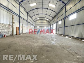 Venta De Local Comercial I2 / Cm - Av. Colonial - Cercado De Lima