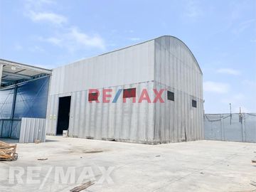 Venta De Local Comercial I2 / Cm - Av. Colonial - Cercado De Lima