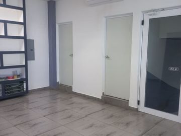 EDIFICIO EN VENTA EN COL. INDUSTRIAL BRAVO