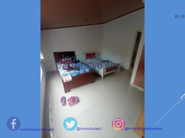 ¡Espectacular casa central cerca a la villa olimpica!