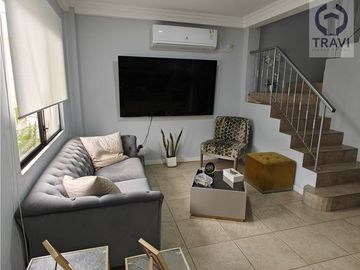 Se Vende Casa en Villa Club - Etapa Magna