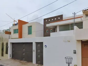 REMATE BANCARIO EN VENTA EN COLINAS DEL CIMATARIO,QUERETARO.