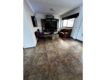 Se vende Casa en Urb. Los Angeles, Vía a la Costa