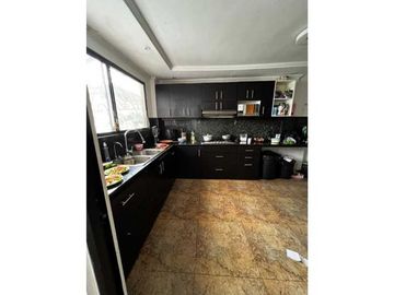 Se vende Casa en Urb. Los Angeles, Vía a la Costa