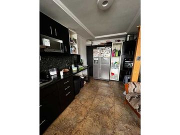 Se vende Casa en Urb. Los Angeles, Vía a la Costa