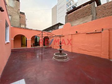 Se Vende Espaciosa Casa En Lince