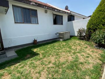 CASA en VENTA en la zona de los Fuertes, muy amplia, excelente ubicación.