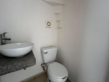 CASA EN VENTA EN PRADOS OACALCO, A 10 MIN. DE SIX FLAGS OAXTEPEC, MOR.