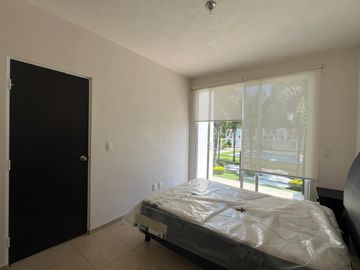 CASA EN VENTA EN PRADOS OACALCO, A 10 MIN. DE SIX FLAGS OAXTEPEC, MOR.