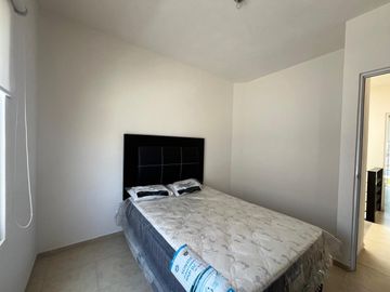 CASA EN VENTA EN PRADOS OACALCO, A 10 MIN. DE SIX FLAGS OAXTEPEC, MOR.