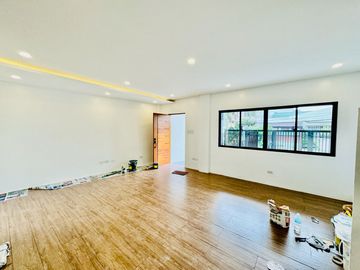 Appealing Brand New 2Storey Duplex Townhouse for Sale in in BF Resort Village Las Piñas City