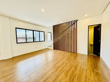 Appealing Brand New 2Storey Duplex Townhouse for Sale in in BF Resort Village Las Piñas City