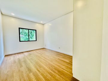 Appealing Brand New 2Storey Duplex Townhouse for Sale in in BF Resort Village Las Piñas City