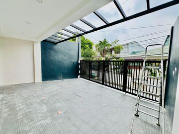 Appealing Brand New 2Storey Duplex Townhouse for Sale in in BF Resort Village Las Piñas City
