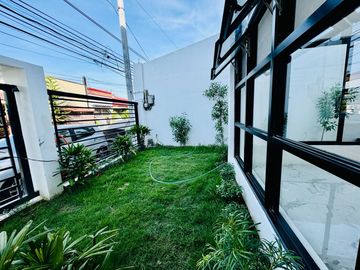 Brand New Modern Zen Type 2Storey House and Lot for Sale in BF Resort Village Las Piñas City