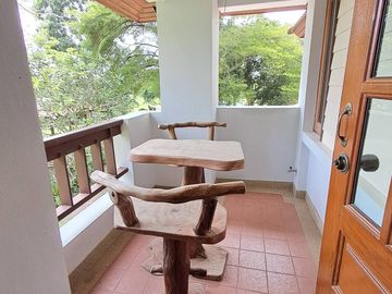 Vacation Home on a Golf Course!! Play Every Day!! Peaceful and Private!! For Sale: Single House on 1 Rai in the Phoenix Gold Golf & Country Club, Patt