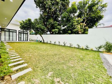 Lovely Spacious Brand New Bungalow House & Lot for Sale in Las Piñas City