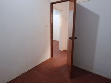 SE VENDE DEPARTAMENTO + AIRES EN PASAJE CASSINELLI CHICLAYO