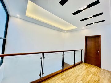 Glamorous Brand New House and Lot for Sale in Better Living Parañaque City