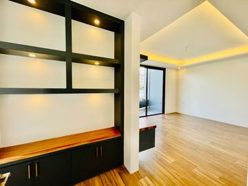 Glamorous Brand New House and Lot for Sale in Better Living Parañaque City