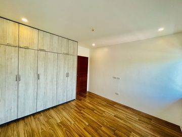Glamorous Brand New House and Lot for Sale in Better Living Parañaque City