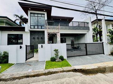 Fully Renovated Modern 2Storey House and Lot for Sale in BF Homes Parañaque City