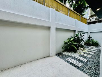 Fully Renovated Modern 2Storey House and Lot for Sale in BF Homes Parañaque City