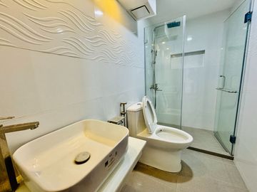 Fully Renovated Modern 2Storey House and Lot for Sale in BF Homes Parañaque City