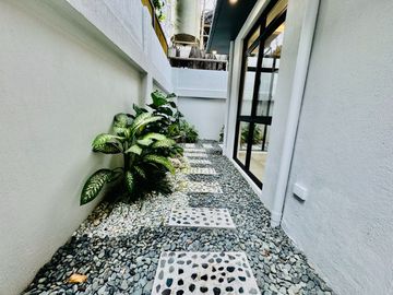 Fully Renovated Modern 2Storey House and Lot for Sale in BF Homes Parañaque City