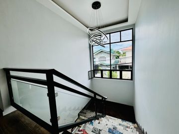 Fully Renovated Modern 2Storey House and Lot for Sale in BF Homes Parañaque City