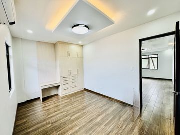 Fully Renovated Modern 2Storey House and Lot for Sale in BF Homes Parañaque City