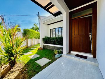 Sprawling Spacious House and Lot for Sale in BF Homes, Parañaque City