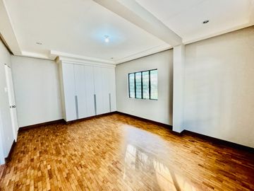 Sprawling Spacious House and Lot for Sale in BF Homes, Parañaque City