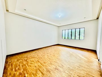 Sprawling Spacious House and Lot for Sale in BF Homes, Parañaque City