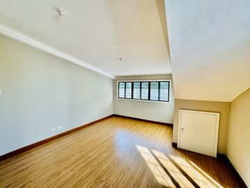 Sprawling Spacious House and Lot for Sale in BF Homes, Parañaque City