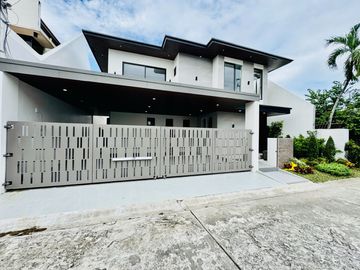 Modern Industrial Brand New House and Lot for Sale w/ Elevator in BF Homes, Parañaque