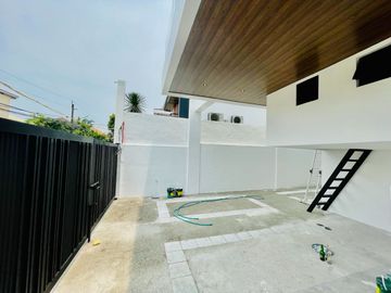 Exquisite Modern Brand New House & Lot for Sale in BF Homes Parañaque City