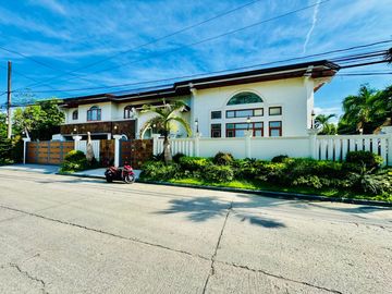 7 Bedroom Corner House and Lot for Sale with Pool in Multinational Village, Parañaque City