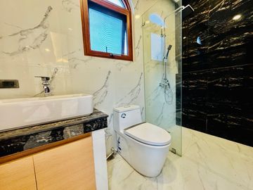 7 Bedroom Corner House and Lot for Sale with Pool in Multinational Village, Parañaque City