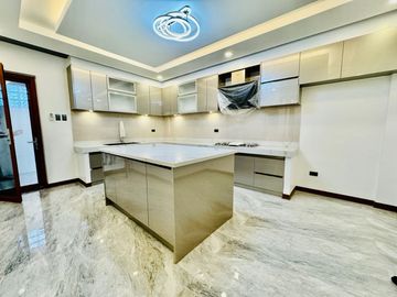 7 Bedroom Corner House and Lot for Sale with Pool in Multinational Village, Parañaque City