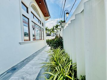 7 Bedroom Corner House and Lot for Sale with Pool in Multinational Village, Parañaque City