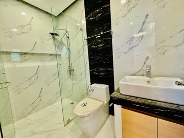 7 Bedroom Corner House and Lot for Sale with Pool in Multinational Village, Parañaque City