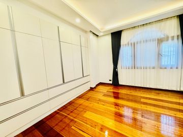 7 Bedroom Corner House and Lot for Sale with Pool in Multinational Village, Parañaque City