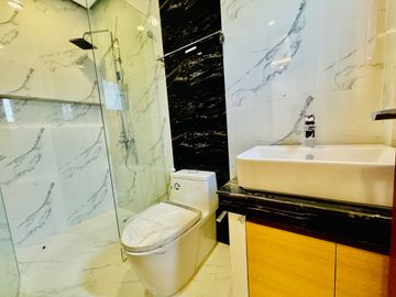 7 Bedroom Corner House and Lot for Sale with Pool in Multinational Village, Parañaque City