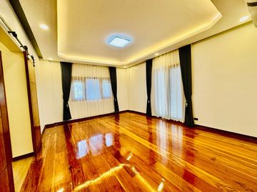 7 Bedroom Corner House and Lot for Sale with Pool in Multinational Village, Parañaque City