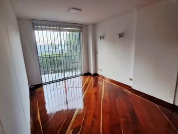 VENTA DE APARTAMENTO EN MILÁN DE 110 M2 APROX. MANIZALES CALDAS